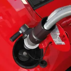 Instalacja CNG co to jest? Poznaj zalety i wady tego rozwiązania