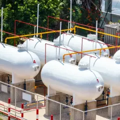 Jak powstaje gaz LPG - procesy produkcji i nowe metody wytwarzania