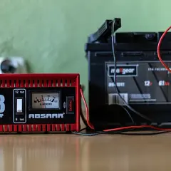 Jaki prostownik z rozruchem do diesla? Poznaj najlepsze modele i funkcje