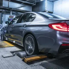 BMW G30 jaki silnik wybrać – najlepsze opcje dla oszczędności i mocy