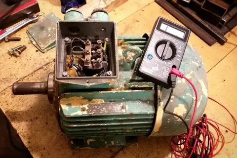 Jak sprawdzić silnik elektryczny miernikiem i uniknąć kosztownych awarii