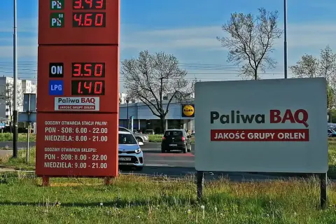 Cena gazu LPG na stacji BAQ to 1.40. Obok widnieje cena ON 3.50.