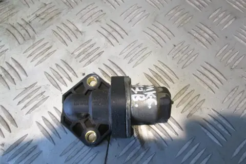 Gdzie jest silnik krokowy w Ford Fiesta 1.3 MK6? Oto lokalizacja!