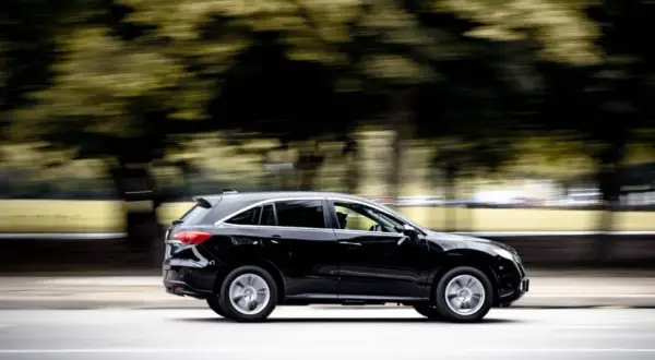 Jaki SUV do 50 tys benzyna? Oto najlepsze modele z niskimi kosztami