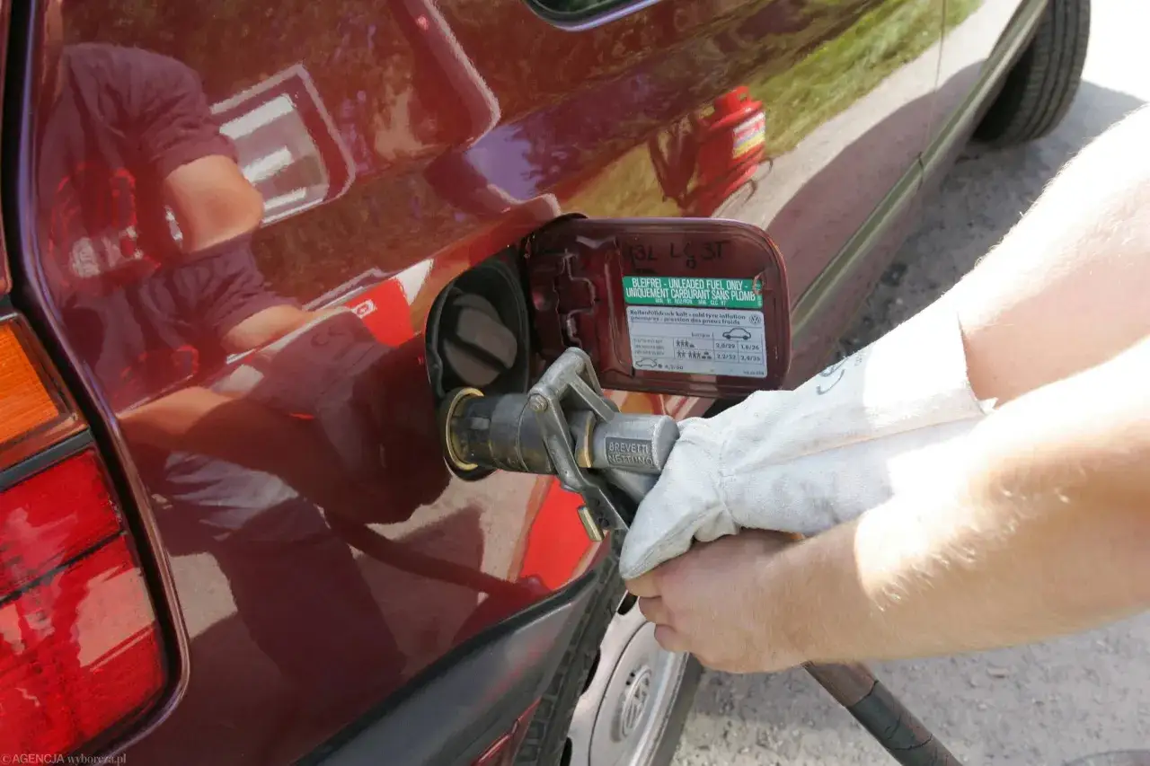 Zdjęcie Ile benzyny pali auto na gaz? Odkryj ukryte koszty i oszczędności
