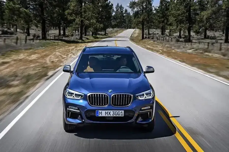 Zdjęcie BMW X3 jaki silnik wybrać? Porównanie osiągów i kosztów eksploatacji