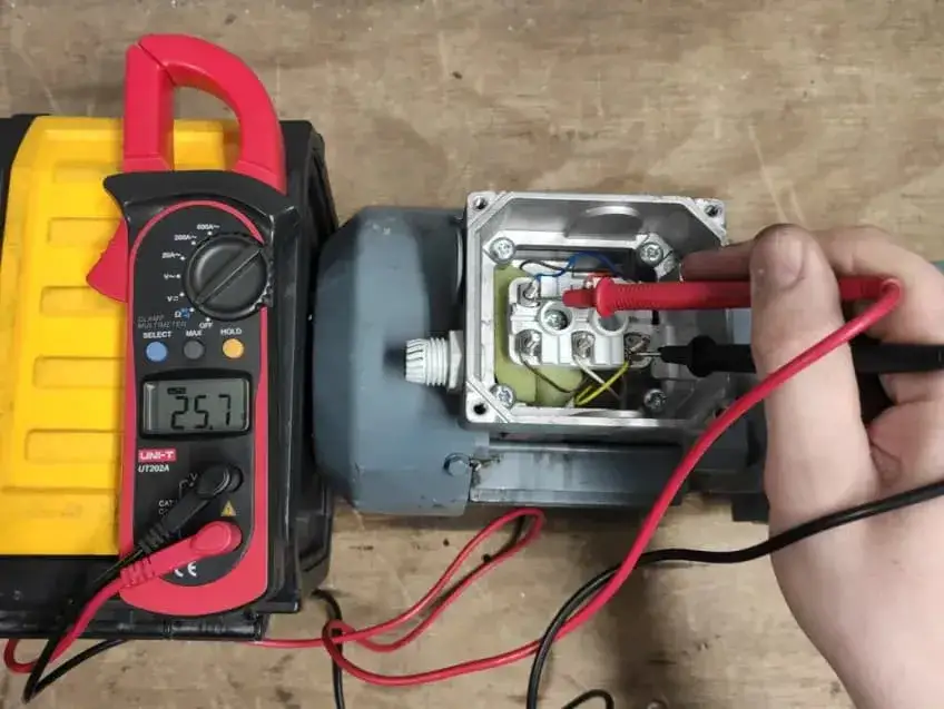 Zdjęcie Jak sprawdzić silnik elektryczny miernikiem i uniknąć kosztownych awarii