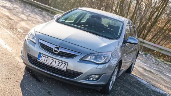 Astra J 1.4 Turbo 140 KM - czy to dobry wybór? Sprawdź!