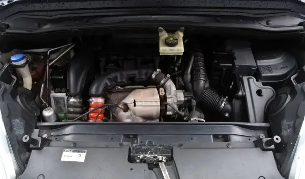 Citroen C4 Picasso - jaki silnik benzynowy zapewni najlepszą niezawodność?