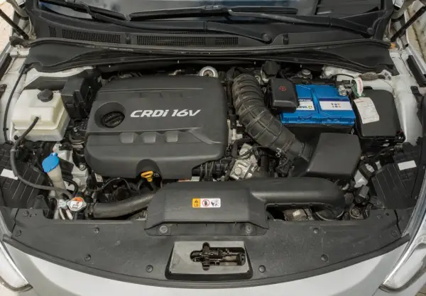 Silnik CRDi 1.7V, idealny do miasta i na trasy. Sprawdź opinie i przekonaj się o jego niezawodności.