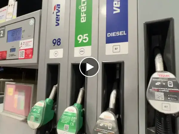 Dystrybutory paliwa: Vervy 98, 95 i DIESEL B7. Tankowanie DIESEL B7.