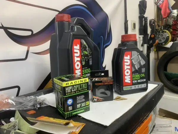 Motul 5100 vs 7100 – który olej zapewni lepszą ochronę silnika?