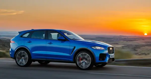 Jaguar F-Pace: jaki silnik wybrać, aby uniknąć wysokich kosztów?